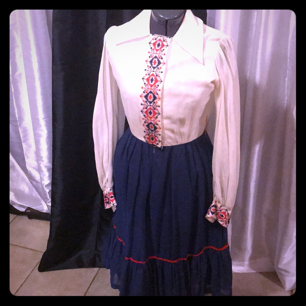 Vintage Sir James Embroidered Dress Size Large